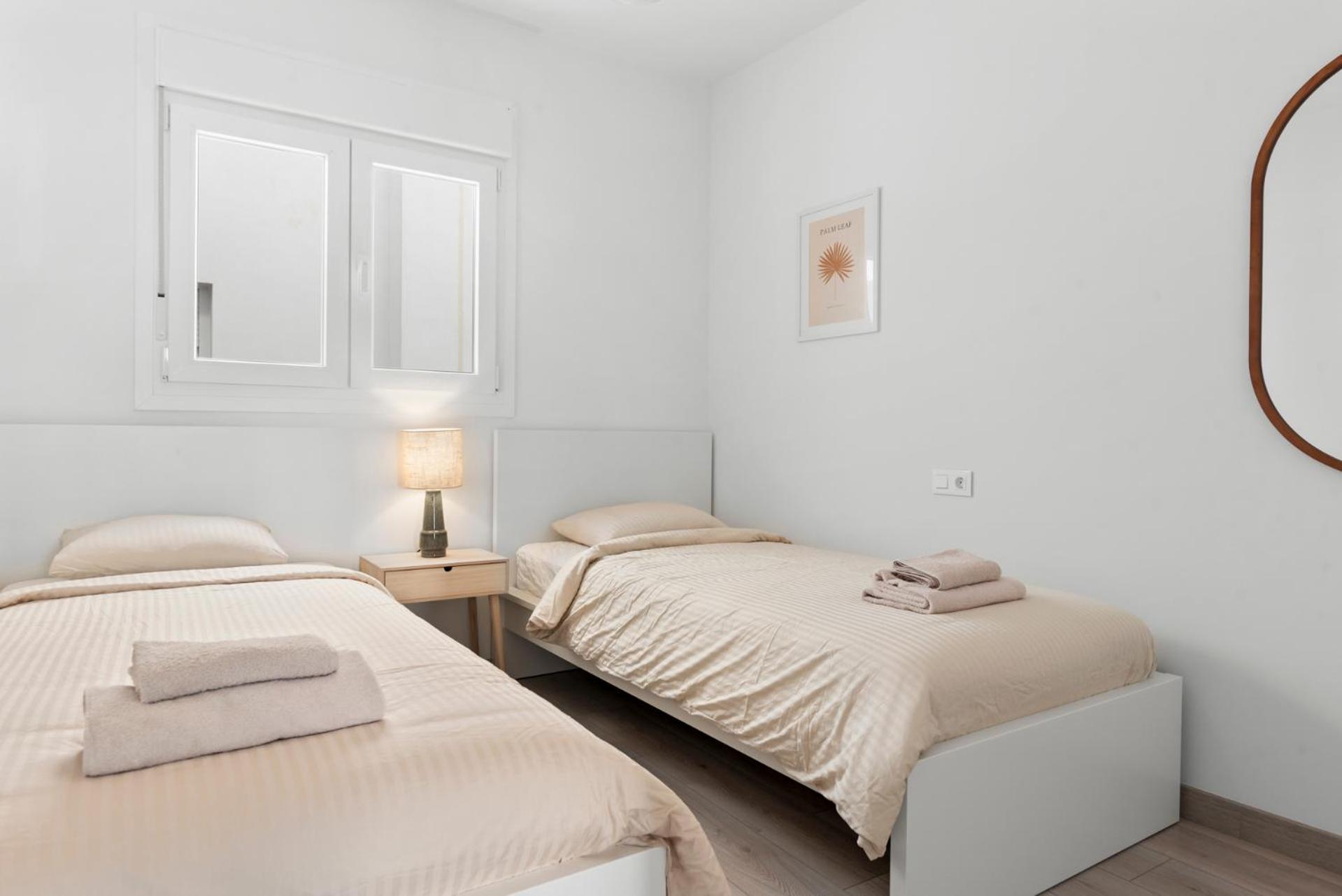 Beautiful 2-Bedroom Apartment Near Center And Beach Estepona Eksteriør billede